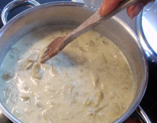 elaboración de la crema de alcachofas