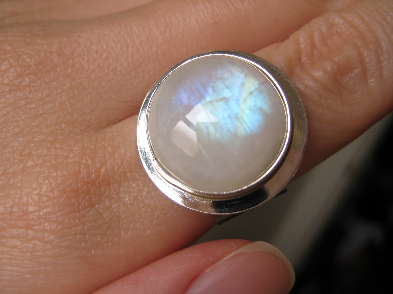 precious lil things: ring a ding ding