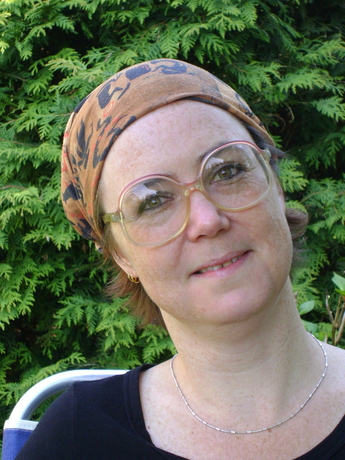 Ladies behind crystal veil: Tineke 041