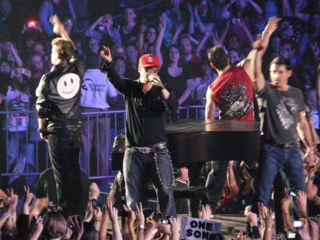 [NKOTB+169+(Small).jpg]