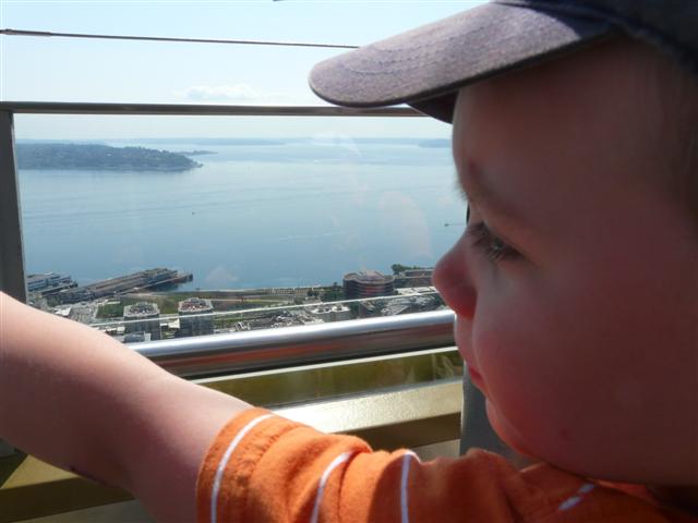 [SeattleCenter+095+(Small).jpg]