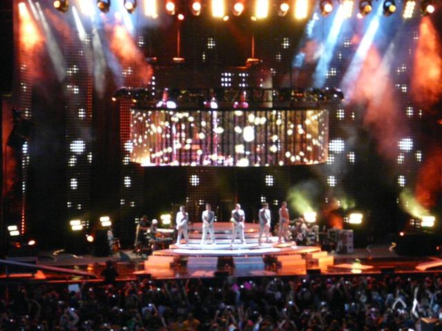 [NKOTB09+061+(Small).jpg]