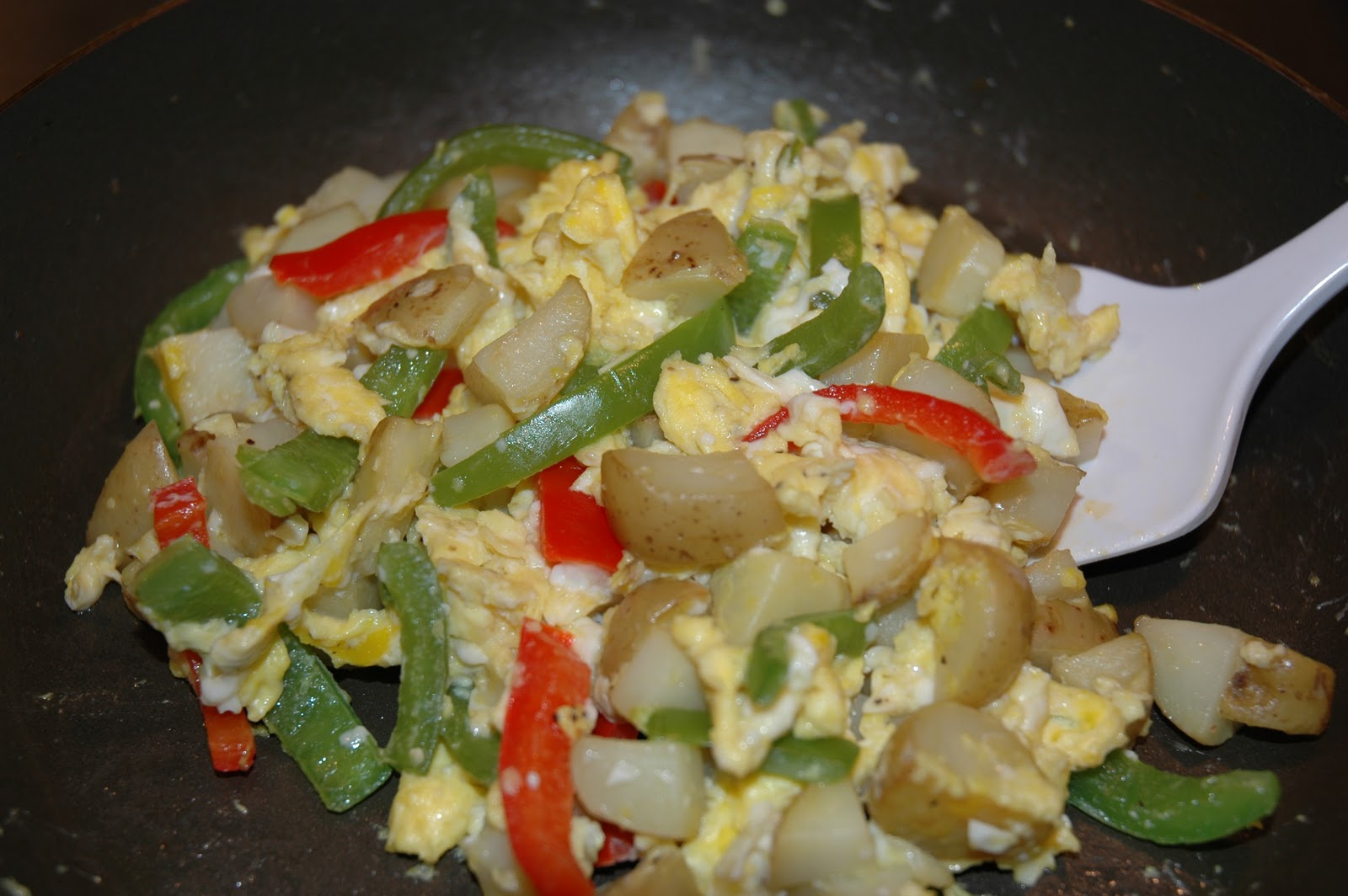 DeLish DeMaria Peppers, Eggs & Potatoes... Oh my!