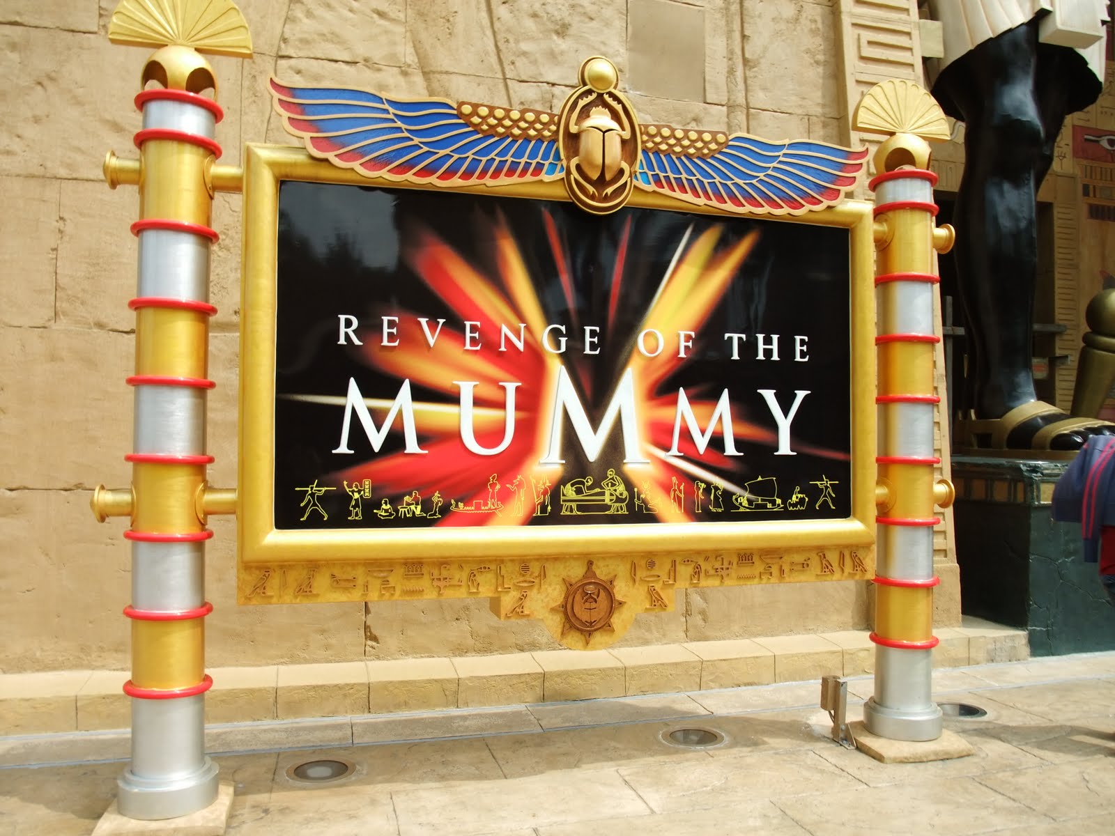Universal Studios Singapore: Revenge of the Mummy