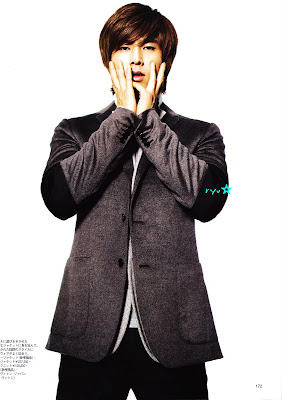dbsguardians-angels-scans-100722-yunho-in-spur-magazine-part-2