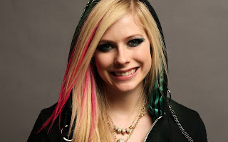 Avril Lavigne with Black Hood HD Wallpaper