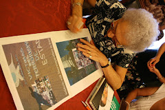 Lita  Boitano   firma il  suo libro per Madri di Park Lakeh in un incontro a Genova  22.07,2010