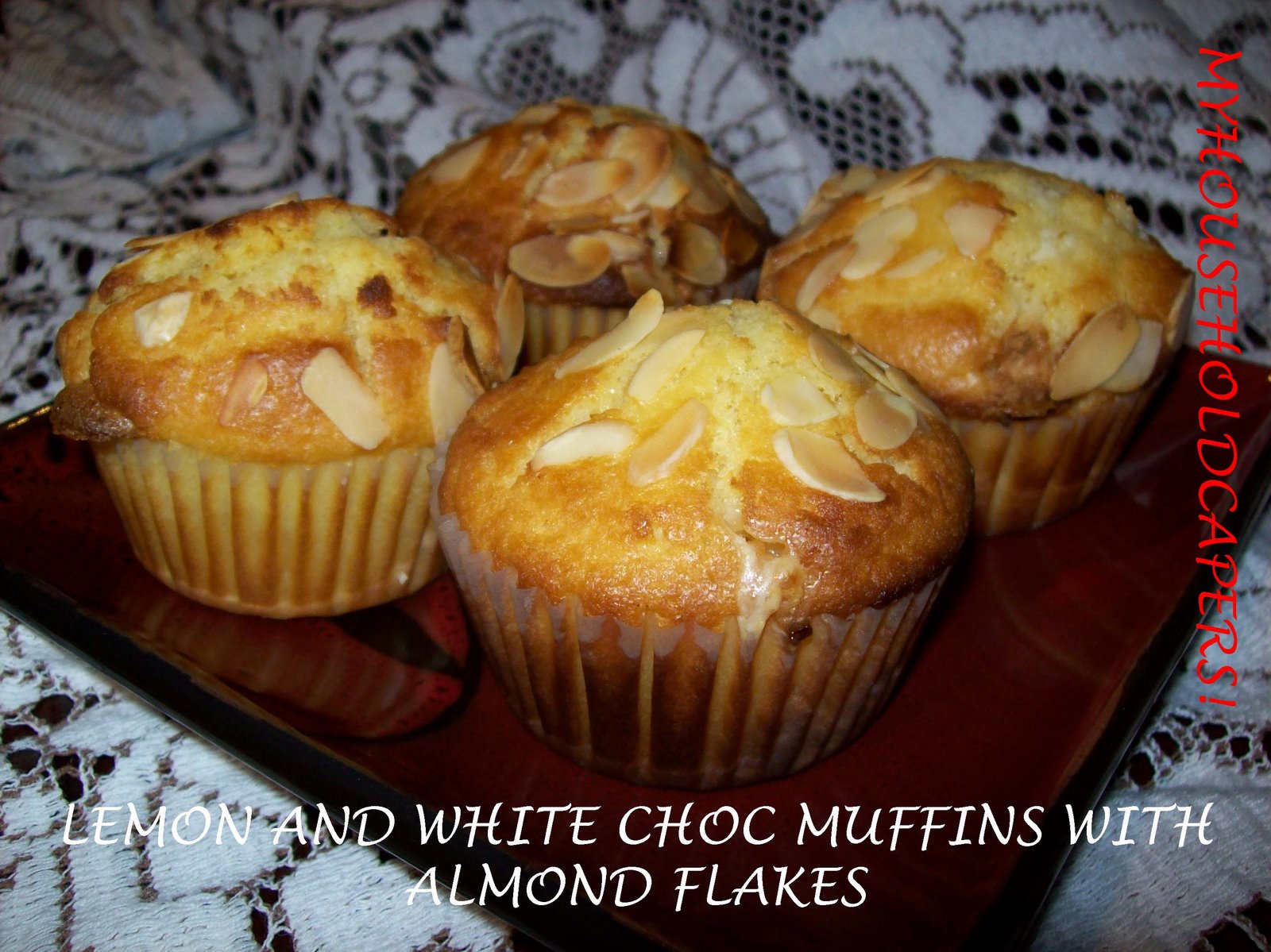 [Lemon+and+White+Choc+Muffin.jpg]