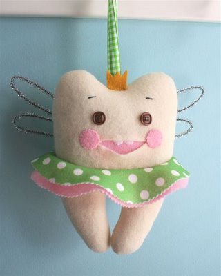 [tooth+fairy+pillow.jpg]