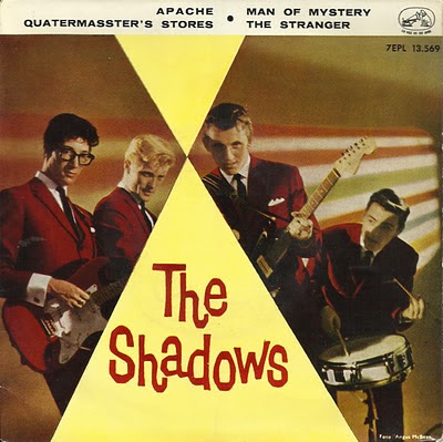 3 penics: THE SHADOWS Apache + 3