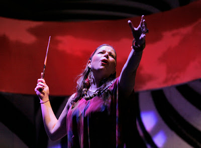 Colleen Daly as Alcina, Opera Vivente, 2007, photo by Cory Weaver