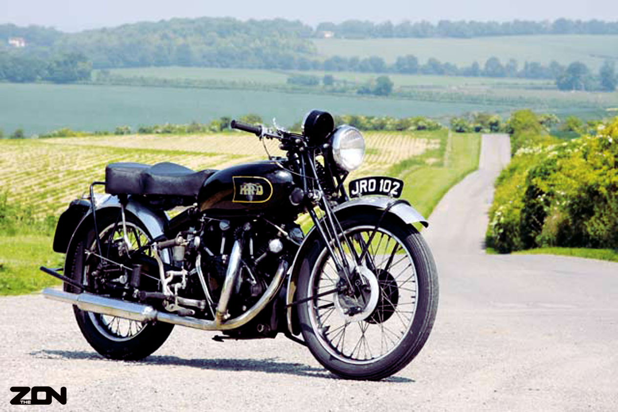 Vincent black shadow 1948г. Vincent black shadow мундштук. Vincent black shadow байк. Black shadow. Винсент черный рыцарь.