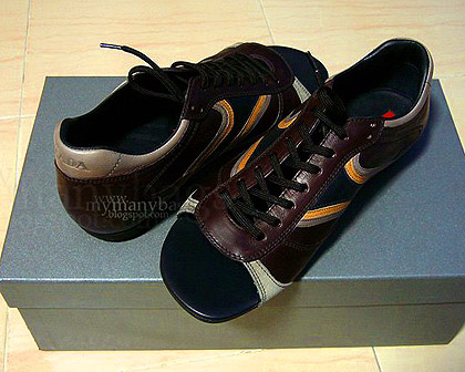 open toe trainers