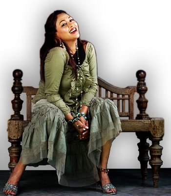 Geetha+Kumarasinghe+3.jpg
