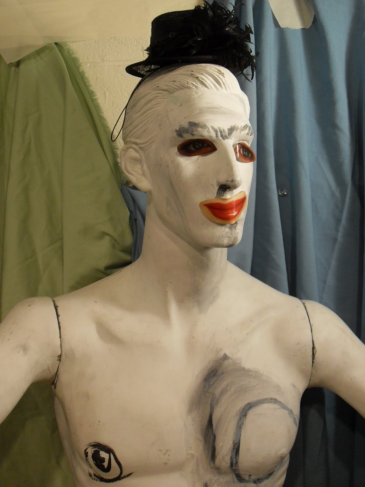 [Magazine+Face+Mannequin+2009+Dec+Christian+Montone+(1).JPG]