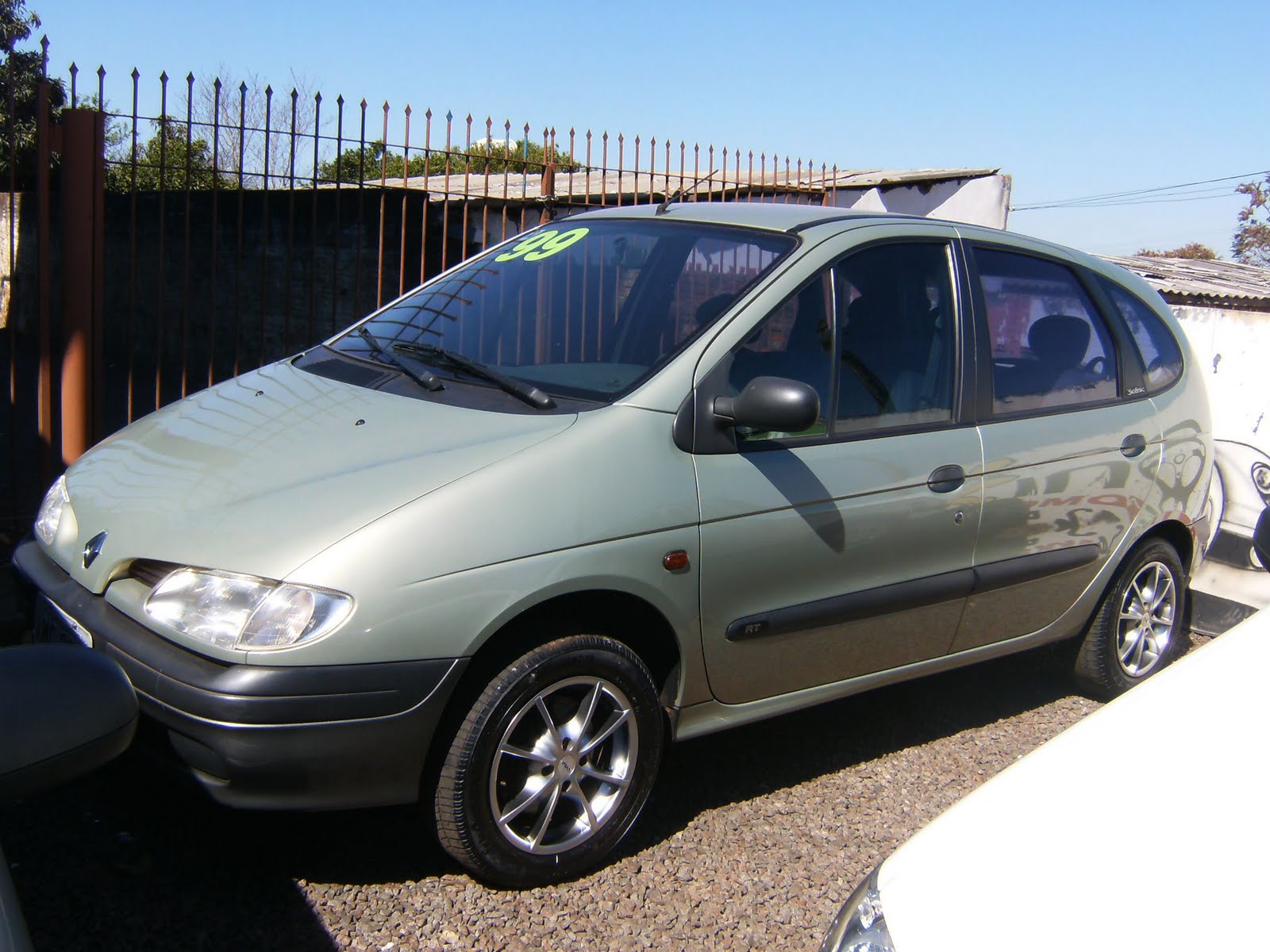 ONIX AUTOMOVEIS: RENAULT/ SCENIC RT