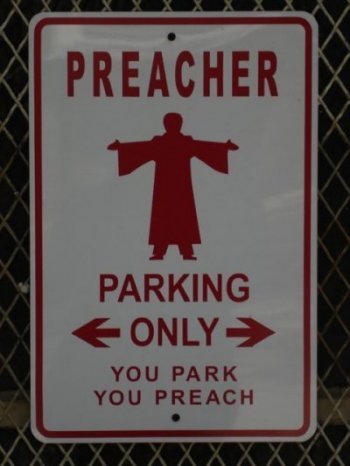 [preacher_parking_1.JPG]