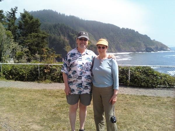 [Jan+&+James+on+the+Oregon+coast.jpg]