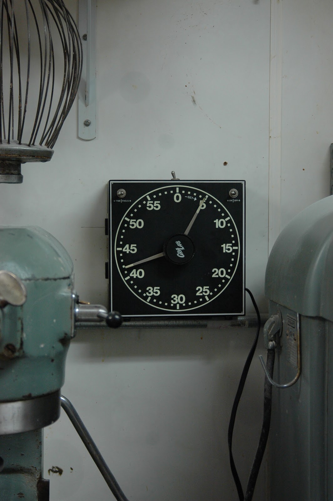 The Mountainhome Baker Timer for Hobart 20Qt Mixer