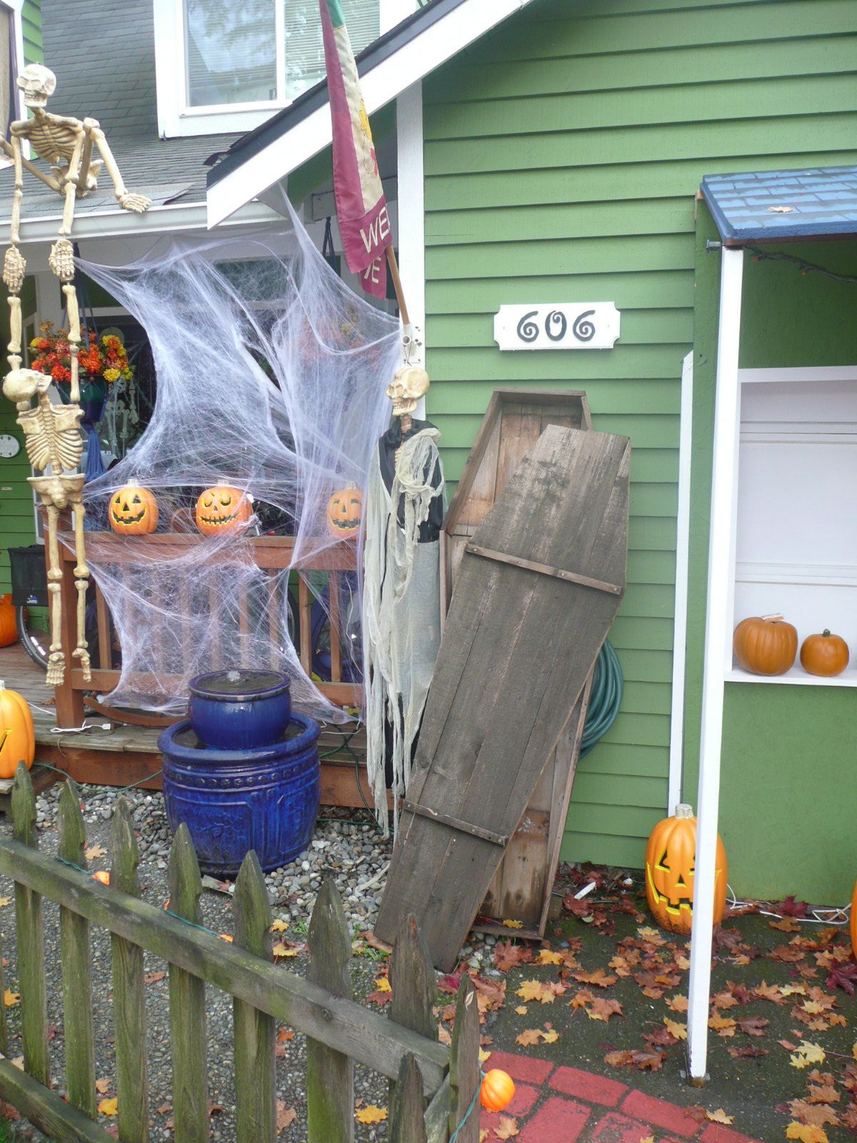 Custom Zombie's Undead Ramblings Mill Creek Haunted Hollow