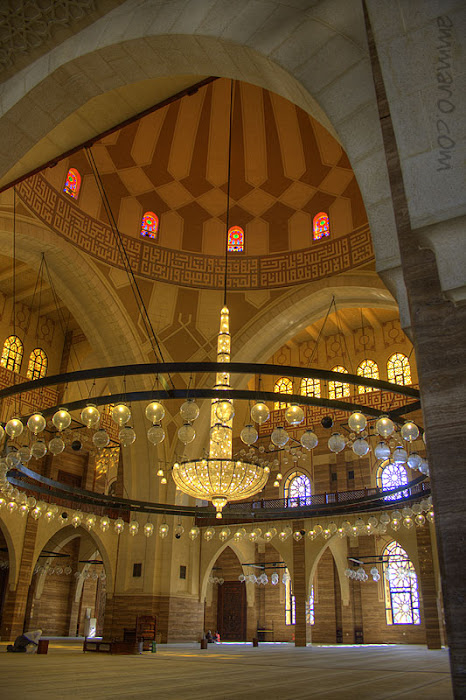 Grand Mosque, INT.