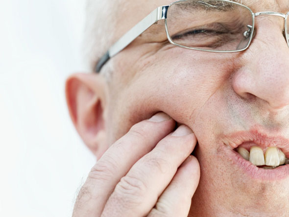 Tips Mengatasi Sakit Gigi dan Gigi Berlubang
