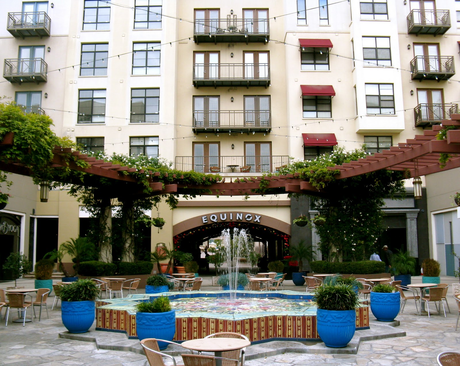 the sky is big in pasadena paseo fountain