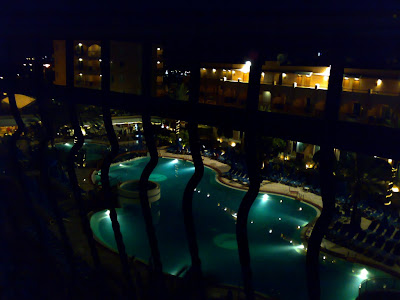 Vista de la piscina desde el balcón de la habitación