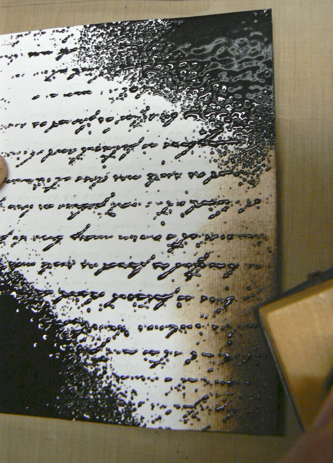 Oh, Scrapulous!!: Tutorial ~ UTEE Embossed & Inked Background