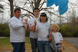 Brian,Oakley,Auston,Christopher and Peyton releasing balloons in memory of Joseph
