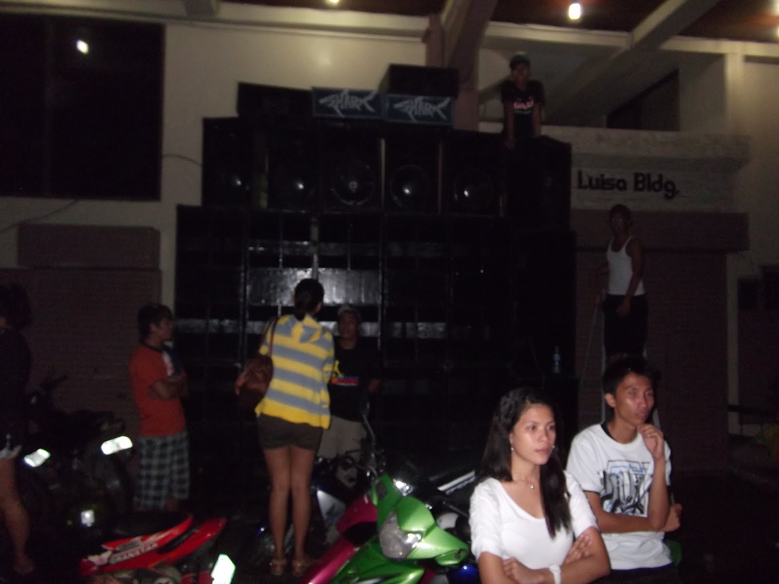The Illa in Manila Filipino Sound System!