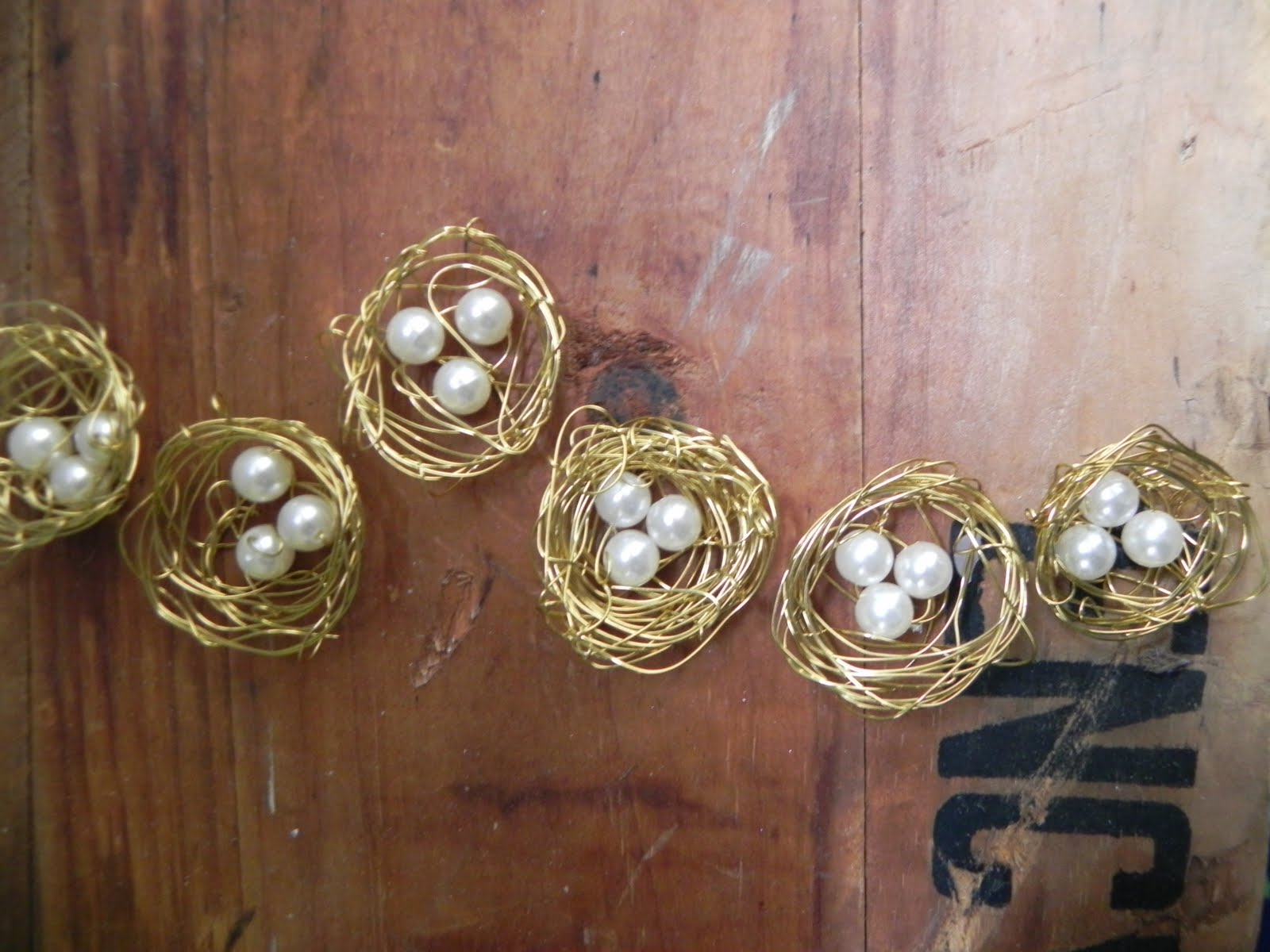 906 E. Chic diy wire bird nests