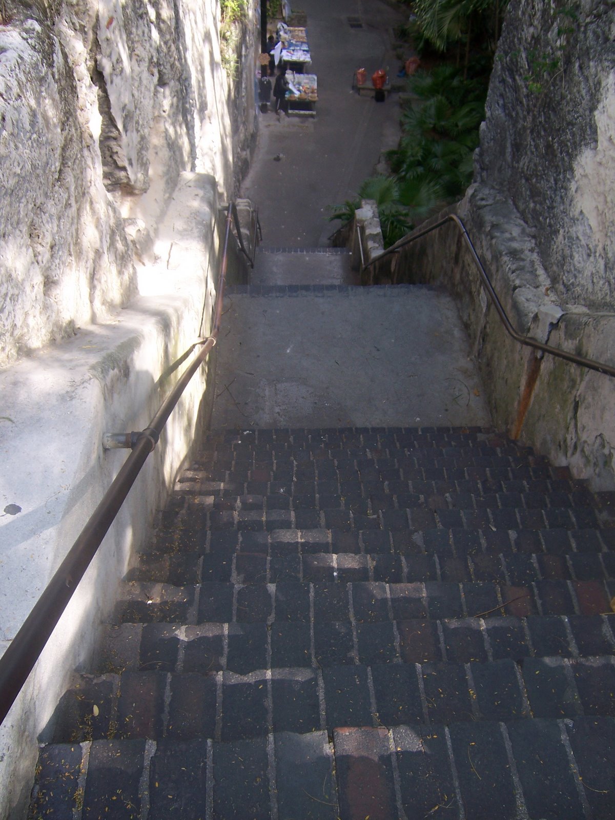 [Queens+Staircase.JPG]