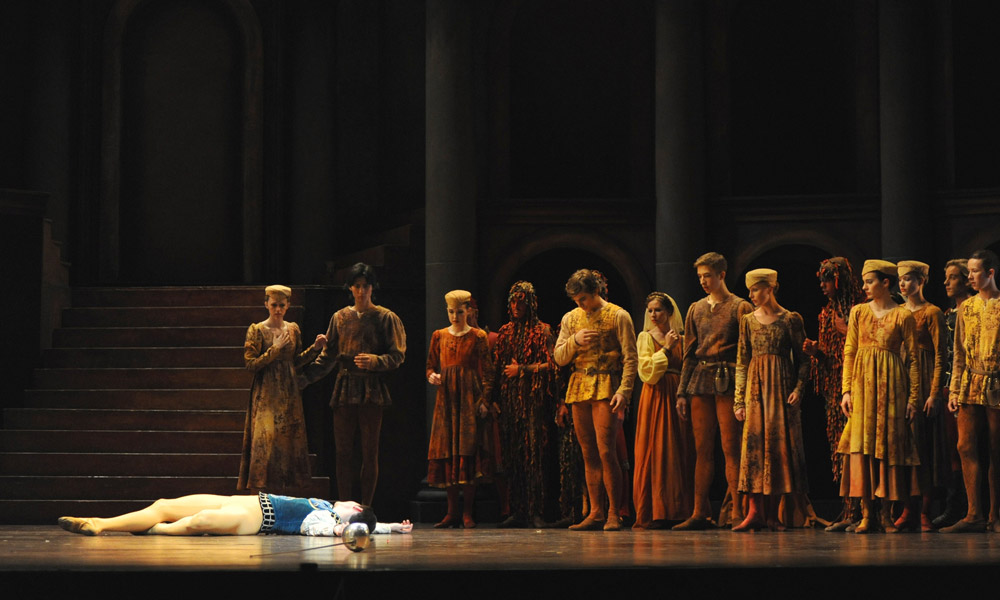 Art In Stitches October 2010