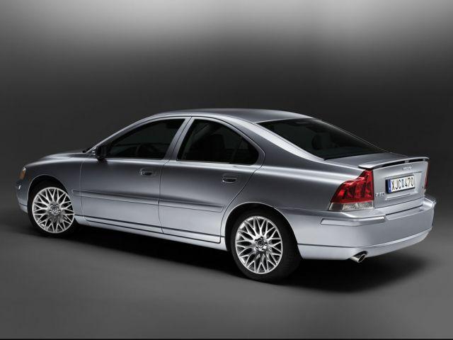 [2007-Volvo-S60-Sporty-Sedan-gets-Refined-C-640.jpeg]