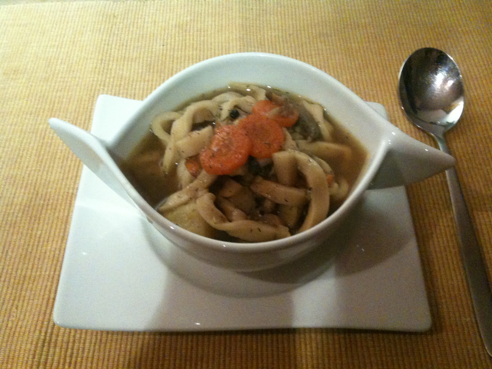 365 Rezepte - every day a new meal: 30. Januar - Nudelsuppe mit Pilzen ...