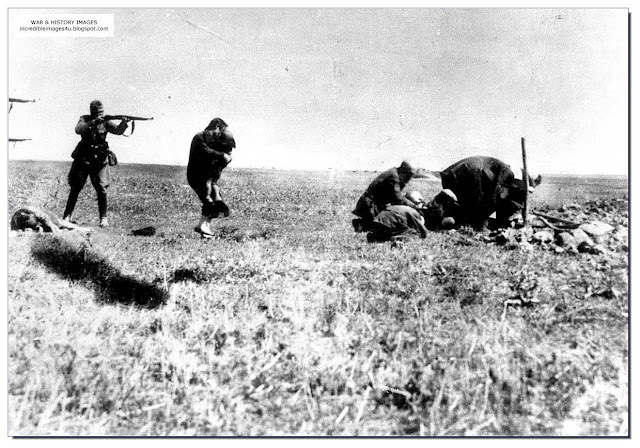 Shooting Jewish mother baby Russia Einsatzgruppen Nazi Killing Squads