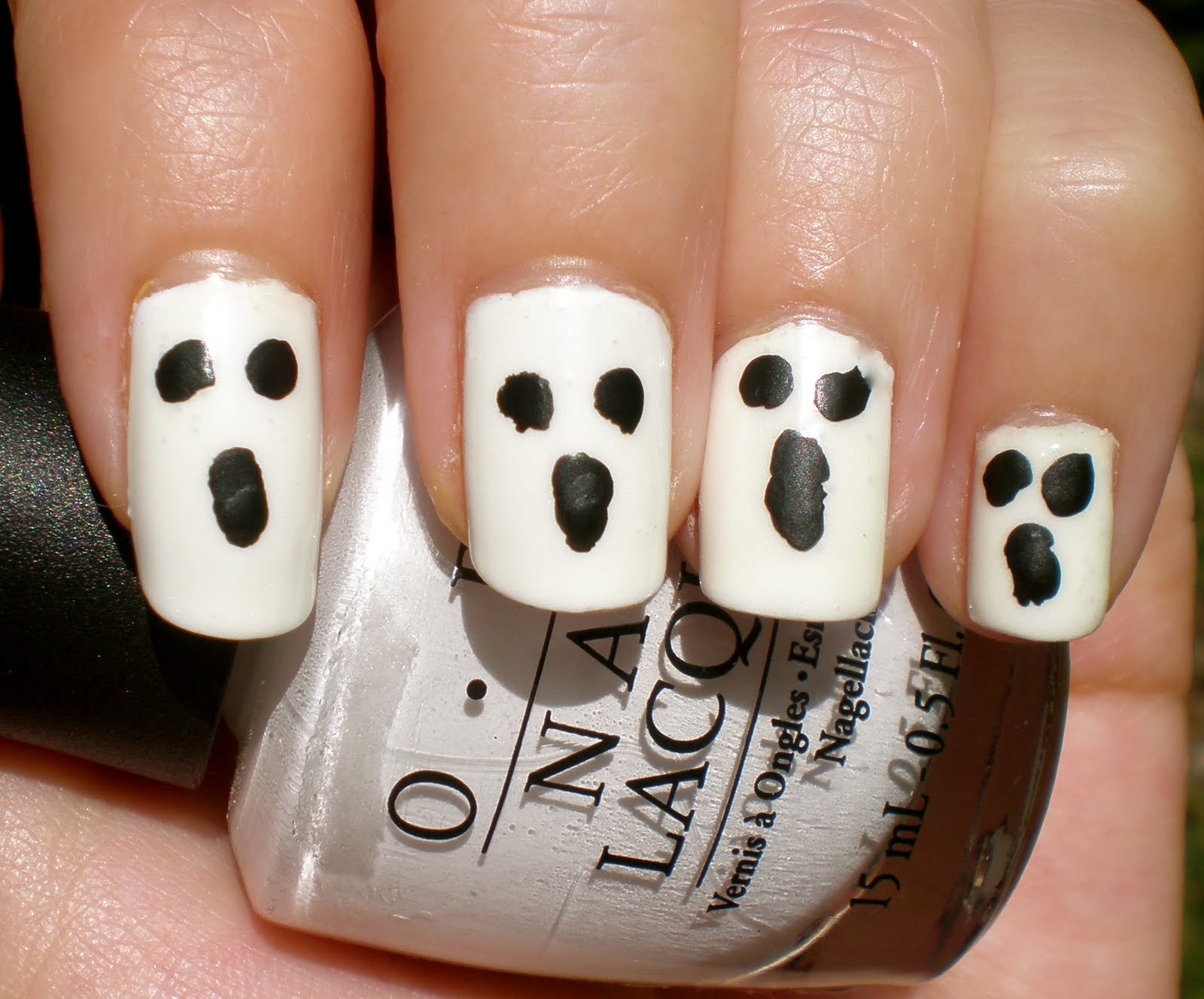 Ghost Nail Art with Black and White Polishes - wide 4