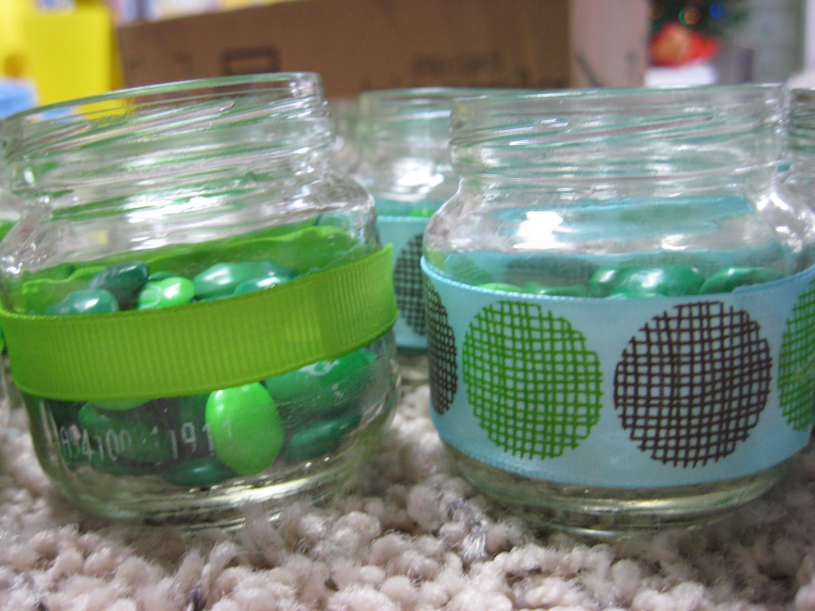 Craft with Confidence Baby Food Jar Party Favor Tutorial