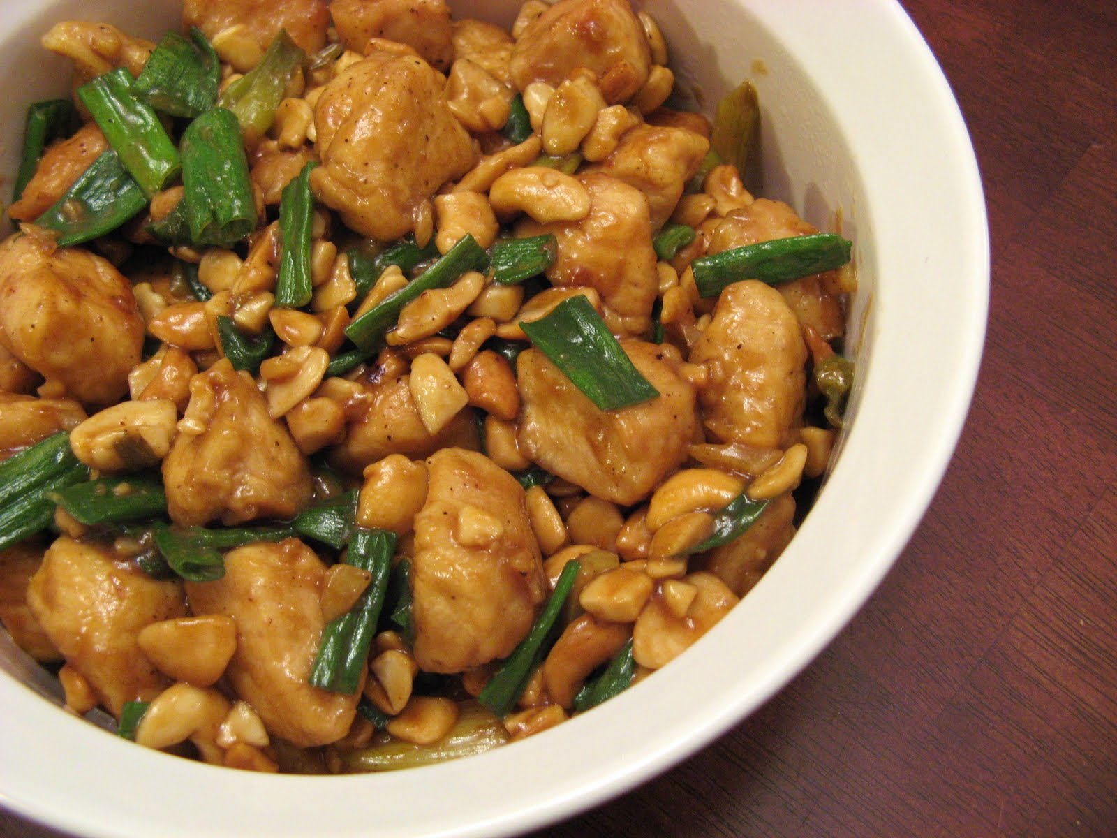 The Well-Fed Newlyweds: Cashew Chicken