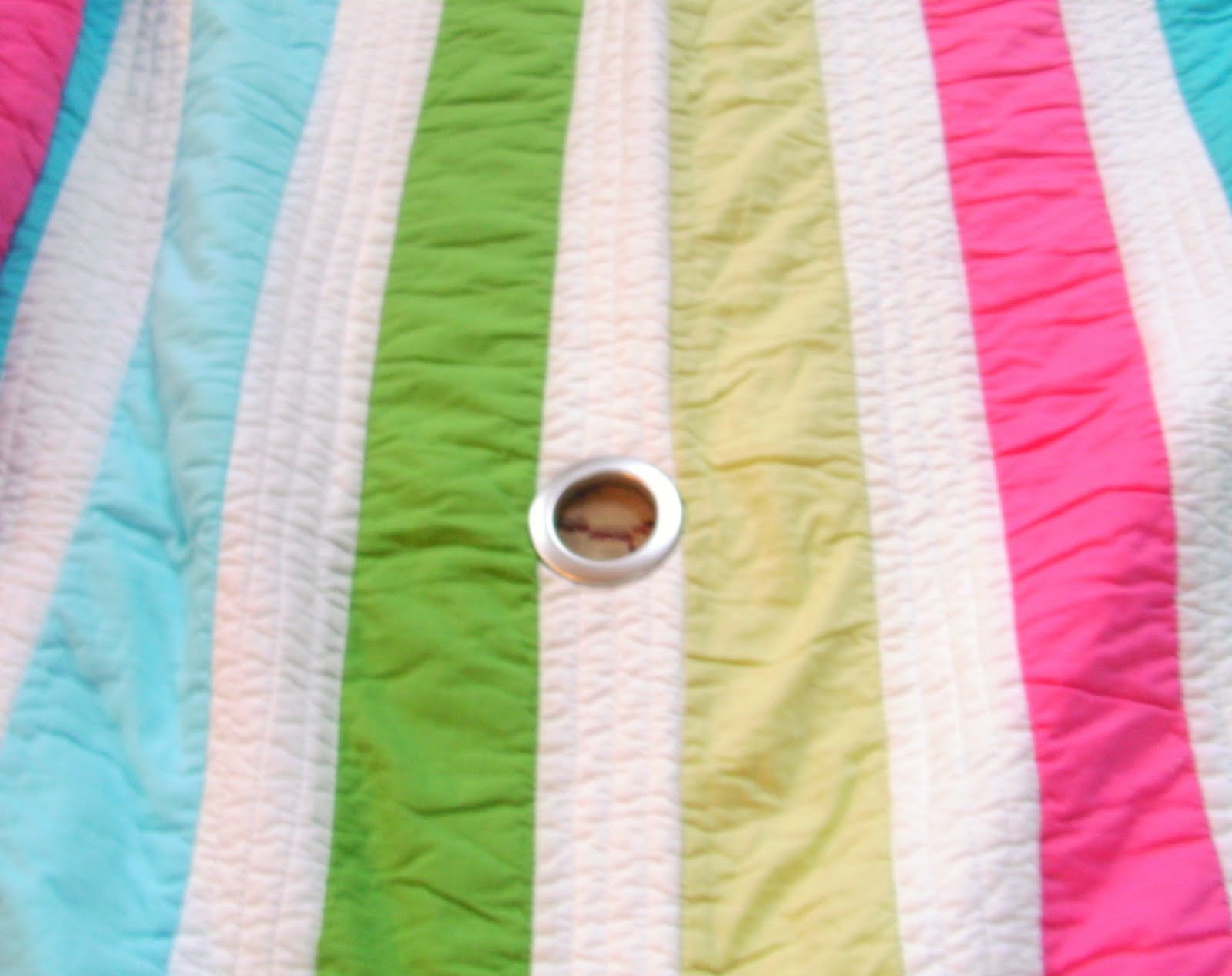 Sew Homegrown DIY Quilted Beach Umbrella Blanket