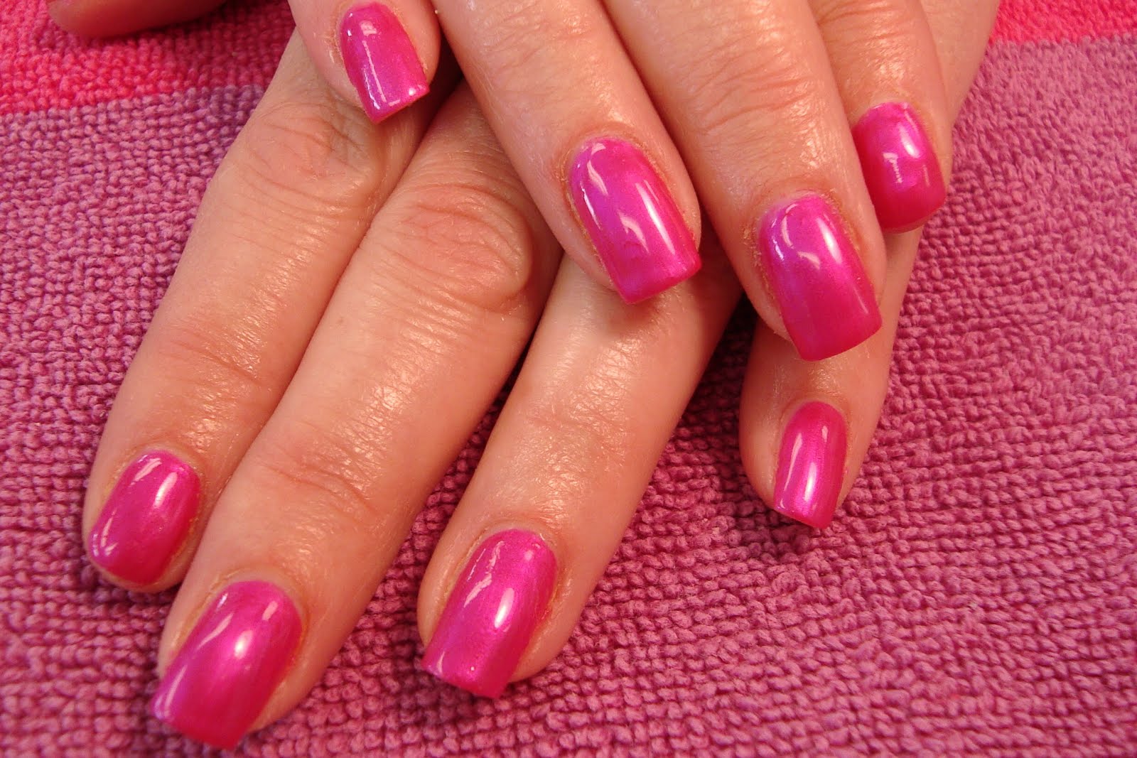 The Purple Pinkie Nail Salon: More on the Magic Manicure!