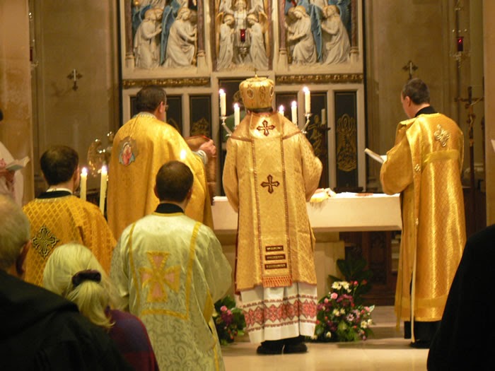 Литургия златоустаго. Литургия златоустаго. Литургия апостола иакова причащение. Литургия книга. Литургия св апостола иакова.