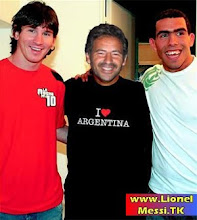 Messi y Tevez con el Gladiador
