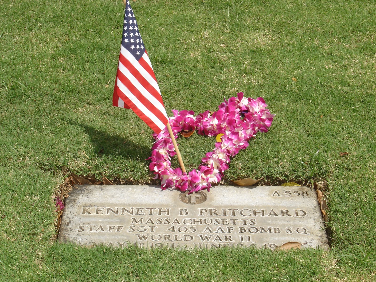 PAULINE PRESENCE IN HAWAII & PACIFIC ISLANDS Memorial Day at Punchbowl