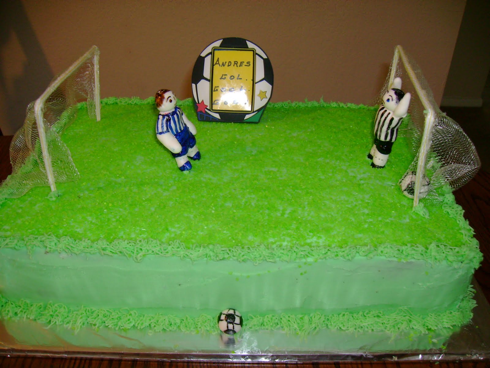 Mama Ruth's Cakes: Soccer, gol, gol