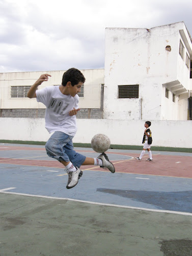 Escolinha de Futsal Gol de Placa. Um lugar de amigos. Projeto: Prof. Toni.