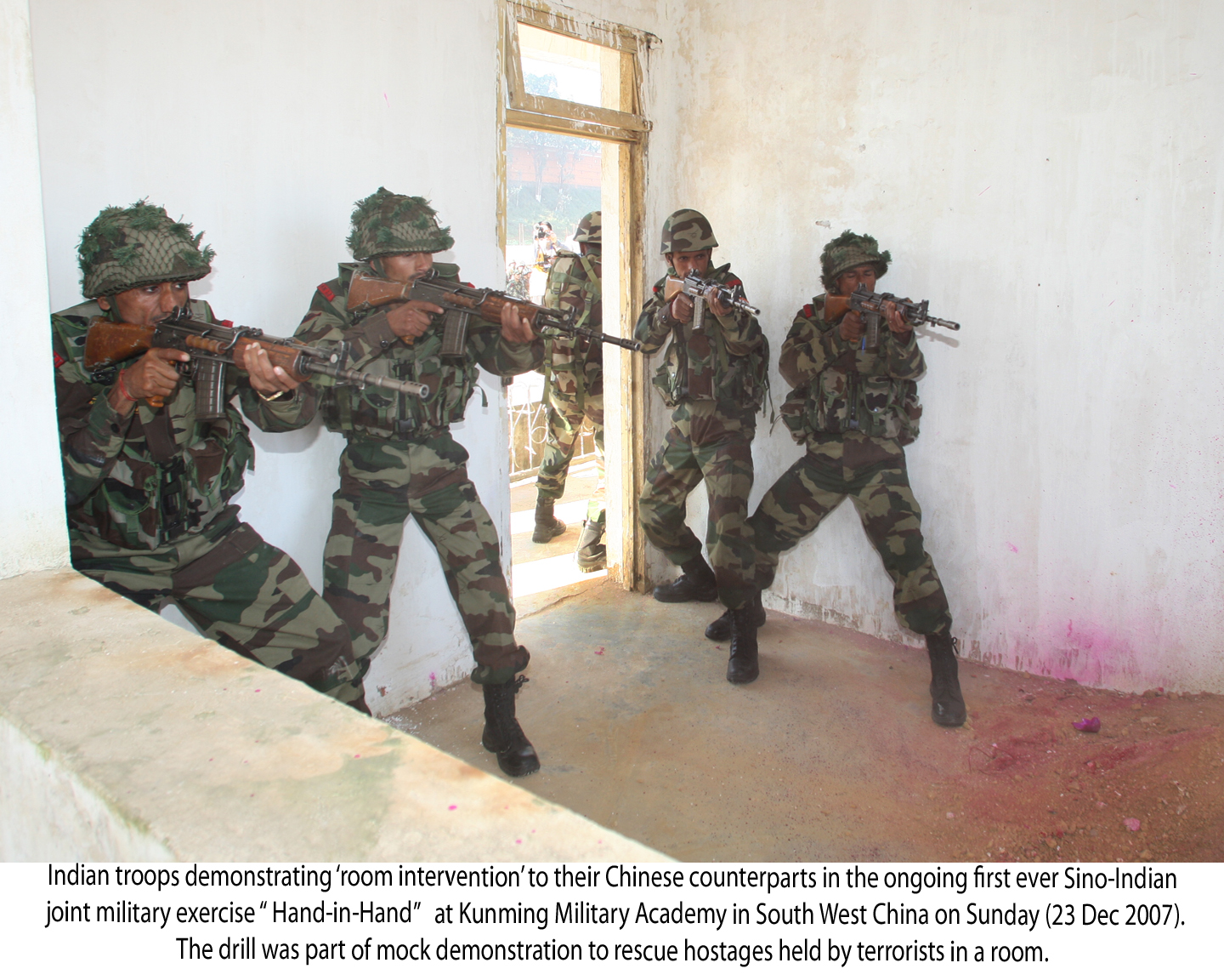 [room+intervention+02-783064.jpg]