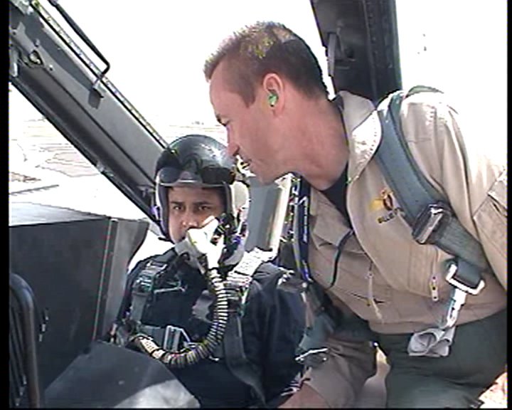 [cc10004m_00000000f-749313.jpg]