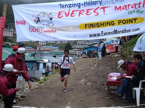 [Participants+at+the+Everest+Marathon-796821.JPG]